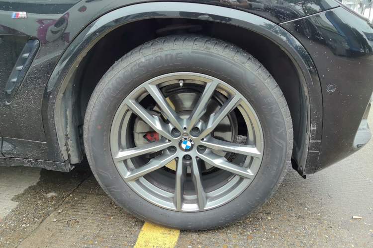 Used BMW X3 2020 xDrive28i M Sport Package Right Front Wheel Hub