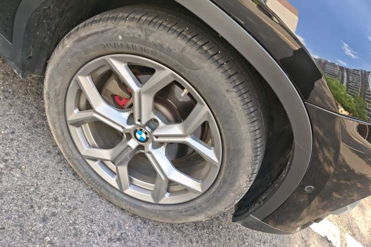 Used BMW X3 2020 xDrive28i Luxury Package Right Front Wheel Hub