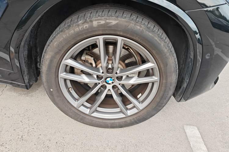 Used BMW X3 2020 xDrive28i M Sport Package Right Front Wheel Hub