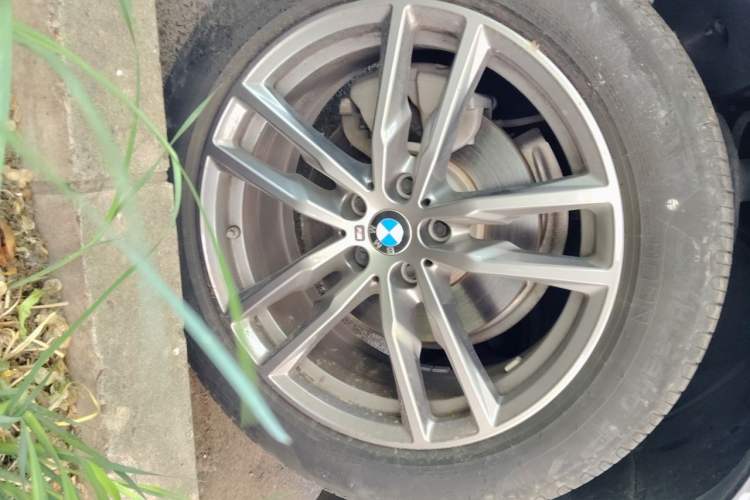 Used BMW X3 2020 xDrive28i M Sport Package Right Front Wheel Hub