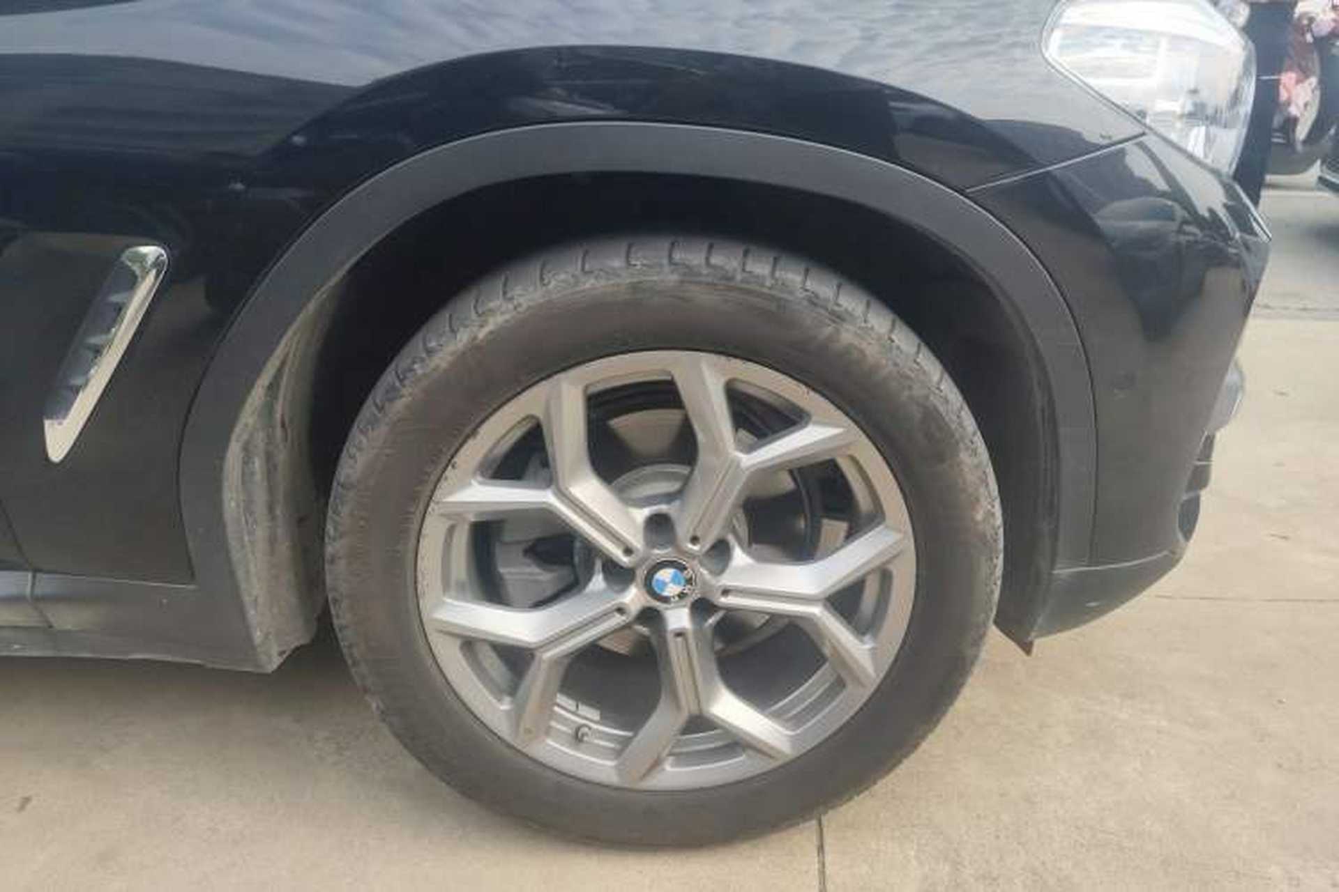Used BMW X3 2020 xDrive28i Luxury Package Right Front Wheel Hub