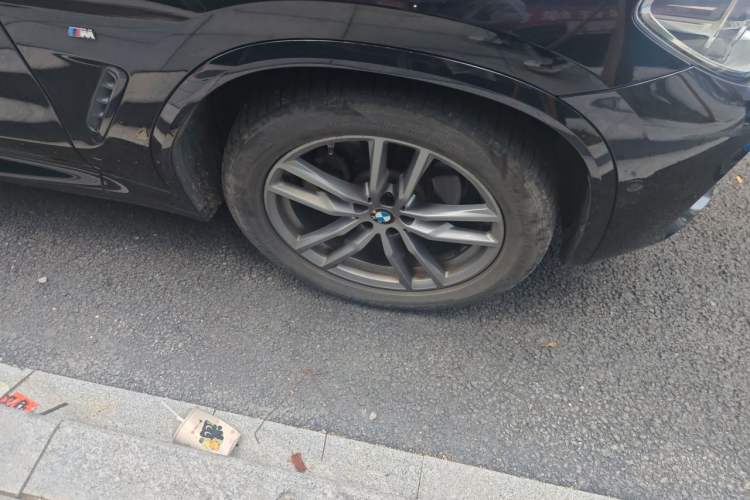 Used BMW X3 2020 xDrive25i M Sport Package Right Front Wheel Hub