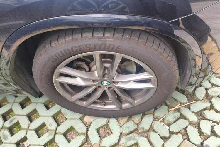 Used BMW X3 2020 xDrive28i M Sport Package Right Front Wheel Hub