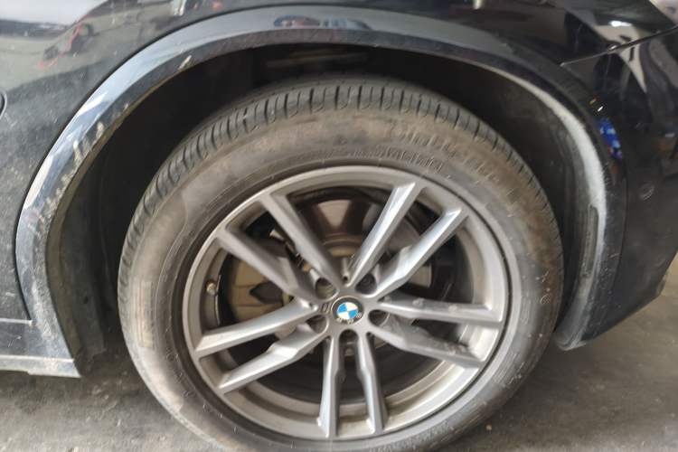 Used BMW X3 2020 xDrive28i M Sport Package Right Front Wheel Hub