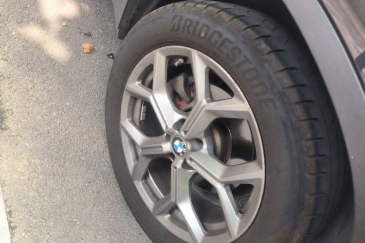 Used BMW X3 2020 xDrive28i Luxury Package Right Front Wheel Hub