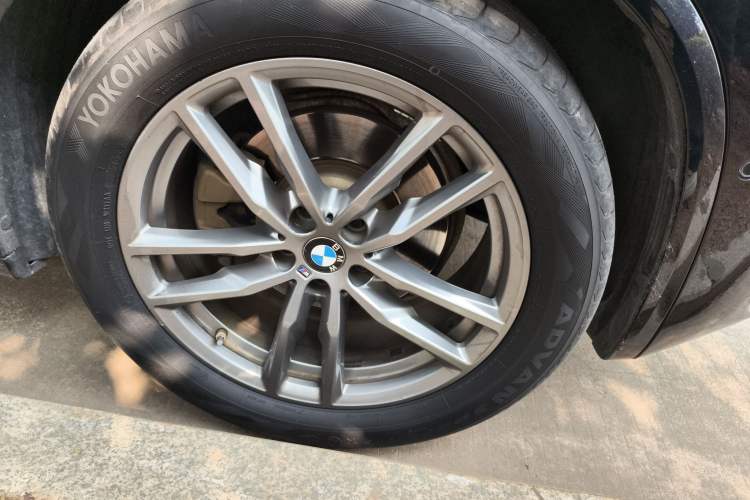 Used BMW X3 2020 xDrive28i M Sport Package Right Front Wheel Hub