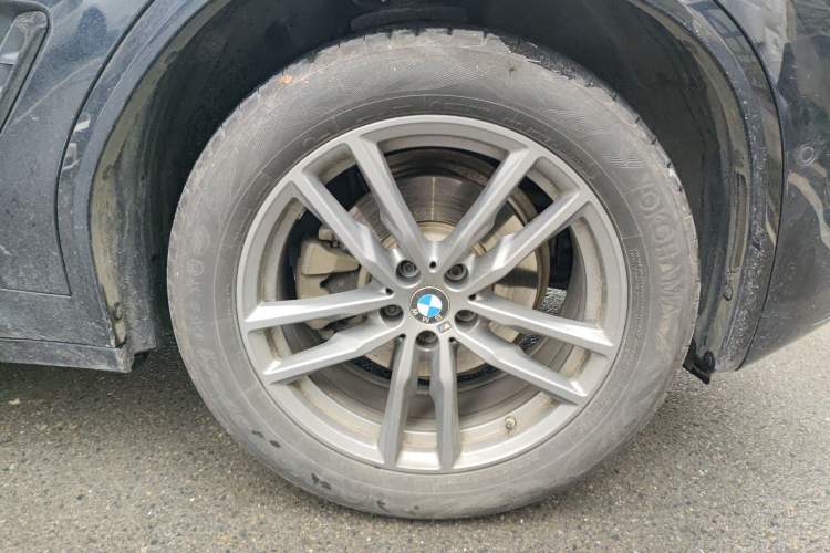 Used BMW X3 2020 xDrive25i M Sport Package Right Front Wheel Hub