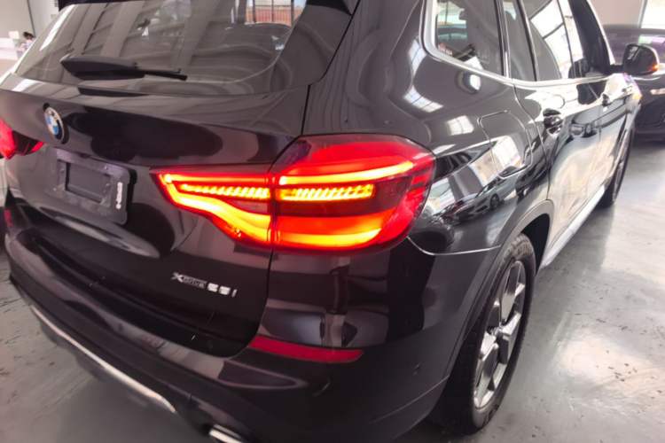 Used BMW X3 2020 xDrive28i Luxury Package Right Rear Taillight