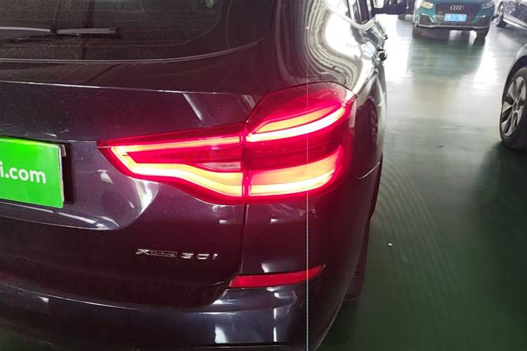 Used BMW X3 2020 xDrive30i Luxury Model with M Sport Package Right Rear Taillight