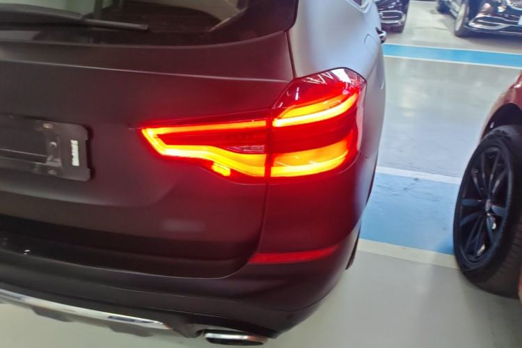 Used BMW X3 2020 xDrive25i Luxury Package Right Rear Taillight