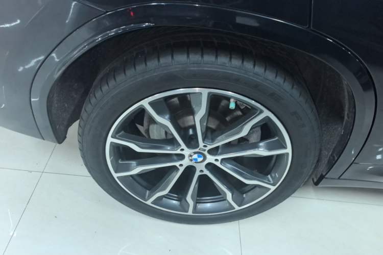 Used BMW X3 2020 xDrive30i Luxury Model with M Sport Package Right Rear Wheel Hub