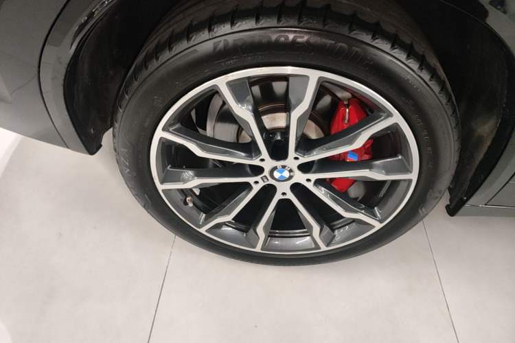 Used BMW X3 2020 xDrive30i Luxury Model with M Sport Package Right Rear Wheel Hub