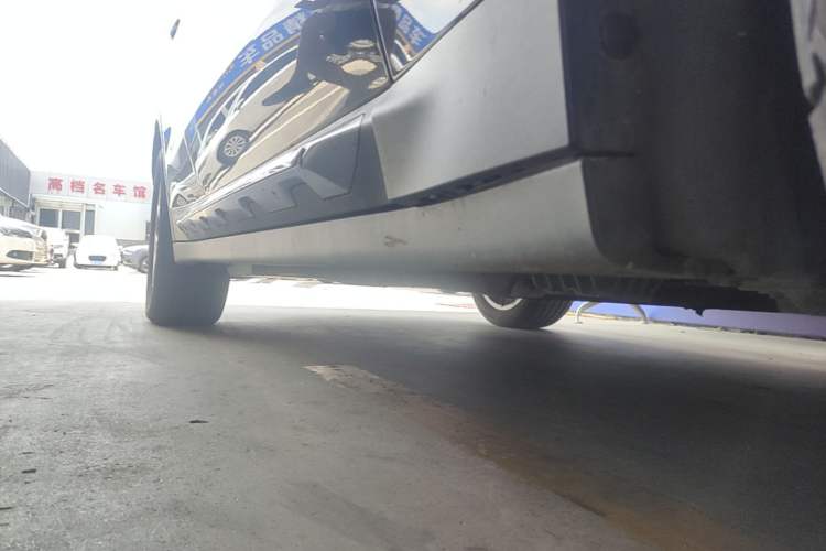 Used BMW X3 2020 xDrive25i Luxury Package Right Side Sill