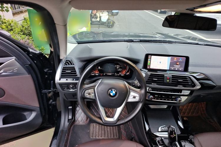 Used BMW X3 2020 xDrive25i Luxury Package Steering Wheel