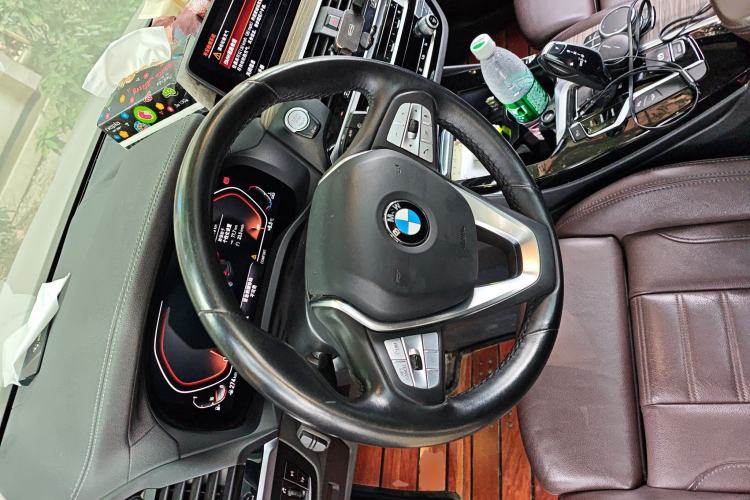 Used BMW X3 2020 xDrive28i Luxury Package Steering Wheel