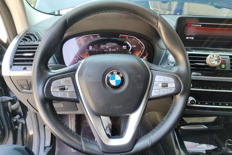 Used BMW X3 2020 xDrive25i Luxury Package Steering Wheel