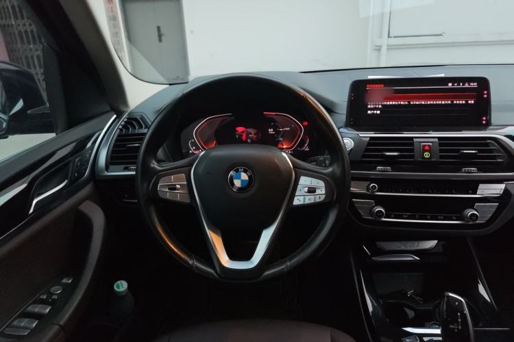 Used BMW X3 2020 xDrive25i Luxury Package Steering Wheel