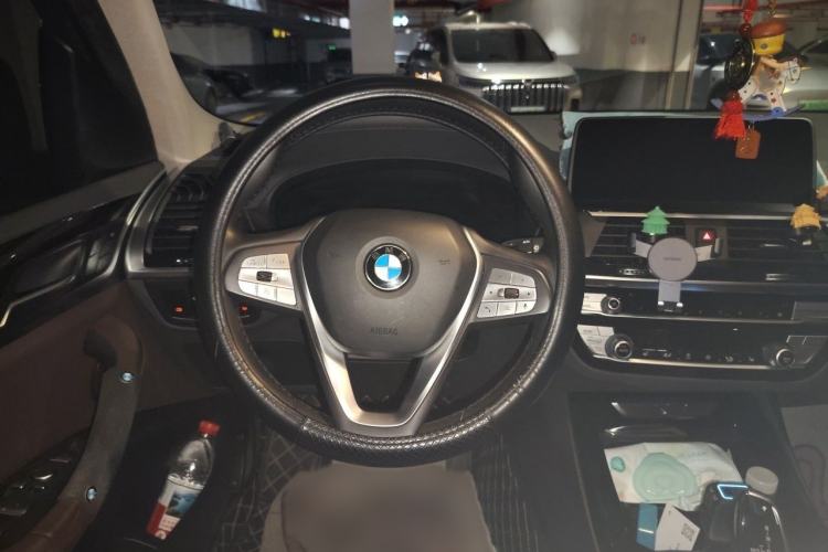 Used BMW X3 2020 xDrive25i Luxury Package Steering Wheel