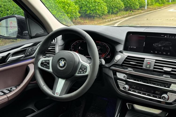 Used BMW X3 2020 xDrive25i M Sport Package Steering Wheel