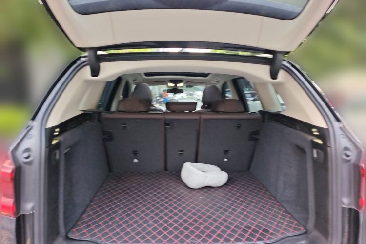 Used BMW X3 2020 xDrive25i Luxury Package Trunk