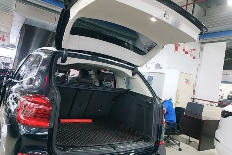 Used BMW X3 2020 xDrive25i M Sport Package Trunk