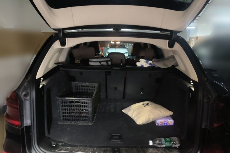 Used BMW X3 2020 xDrive28i Luxury Package Trunk