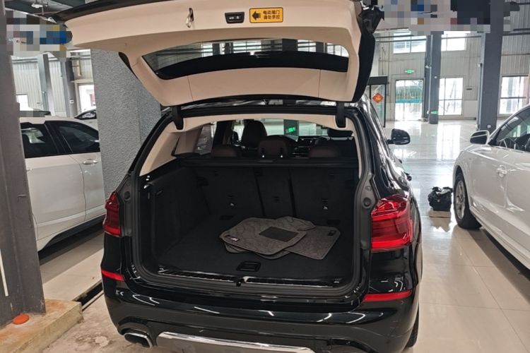 Used BMW X3 2020 xDrive28i Luxury Package Trunk