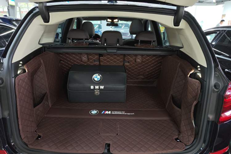 Used BMW X3 2020 xDrive25i M Sport Package Trunk