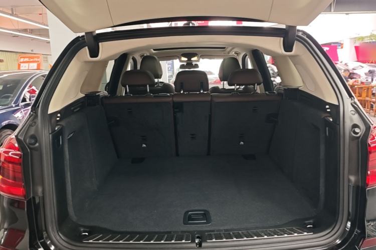 Used BMW X3 2020 xDrive28i Luxury Package Trunk