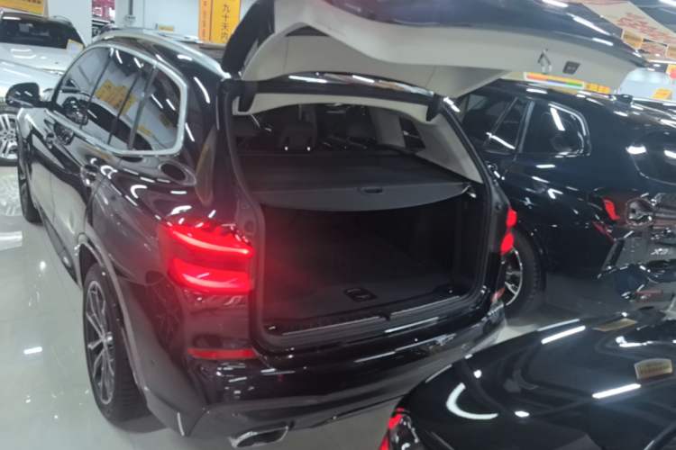 Used BMW X3 2020 xDrive30i Luxury Model with M Sport Package Trunk