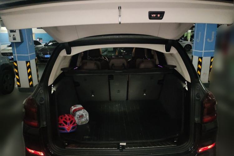 Used BMW X3 2020 xDrive30i Luxury Model with M Sport Package Trunk