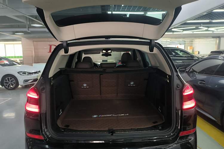 Used BMW X3 2020 xDrive25i M Sport Package Trunk