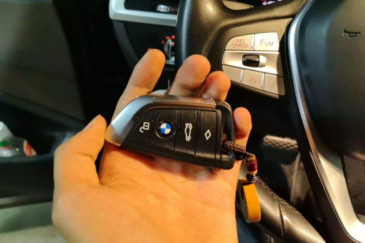 Used BMW X3 2020 xDrive28i Luxury Package Vehicle Key