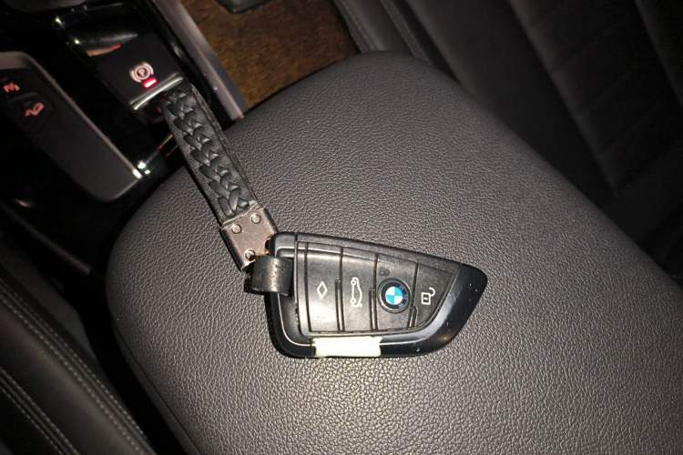 Used BMW X3 2020 xDrive25i Luxury Package Vehicle Key