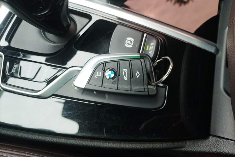 Used BMW X3 2020 xDrive25i Luxury Package Vehicle Key