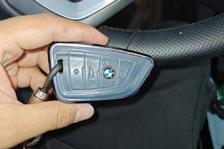 Used BMW X3 2020 xDrive28i Luxury Package Vehicle Key