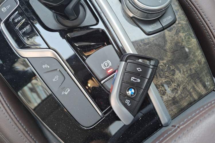 Used BMW X3 2020 xDrive30i Luxury Model with M Sport Package Vehicle Key