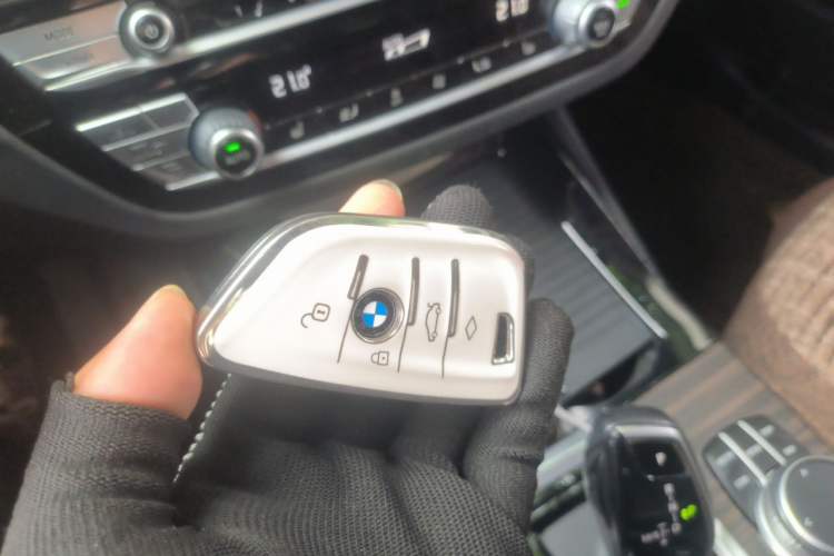 Used BMW X3 2020 xDrive28i Luxury Package Vehicle Key