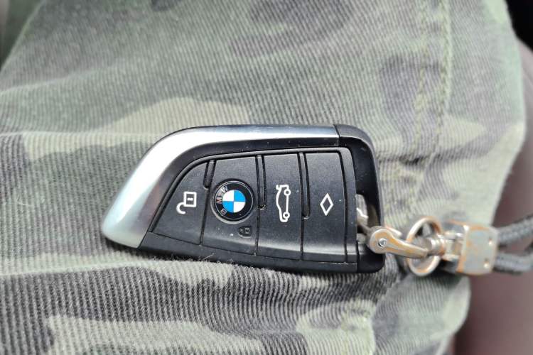 Used BMW X3 2020 xDrive28i Luxury Package Vehicle Key