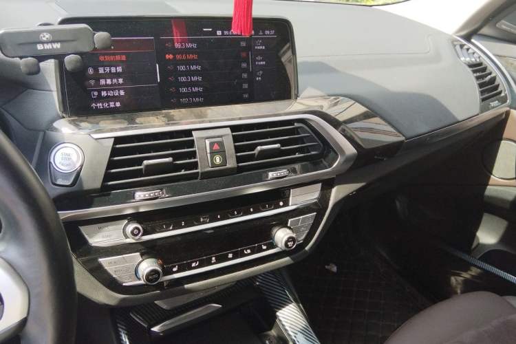 Used BMW X3 2020 xDrive30i Luxury Model with M Sport Package Audio And AC Panel
