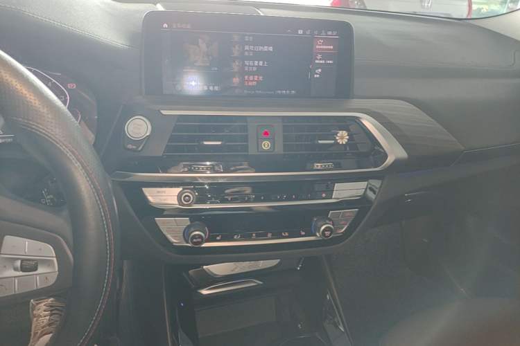 Used BMW X3 2020 xDrive28i Luxury Package Audio And AC Panel