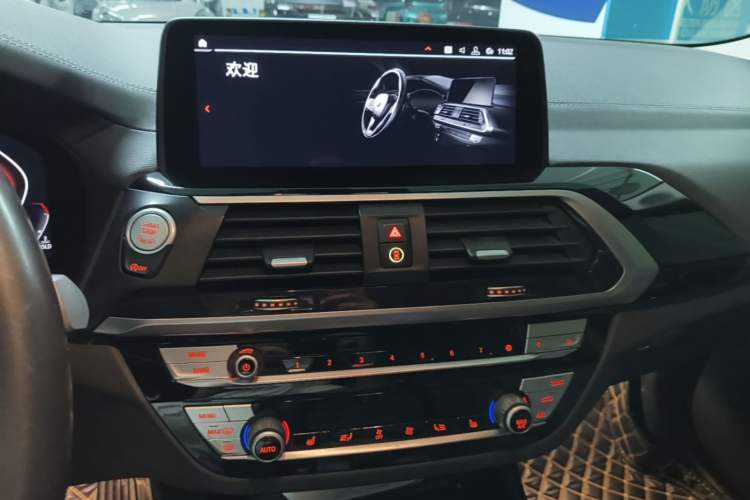 Used BMW X3 2020 xDrive25i Luxury Package Audio And AC Panel