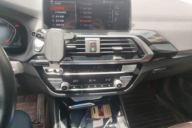 Used BMW X3 2020 xDrive25i M Sport Package Audio And AC Panel