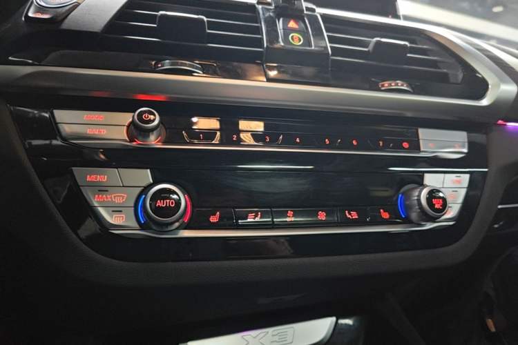 Used BMW X3 2020 xDrive28i M Sport Package Audio And AC Panel