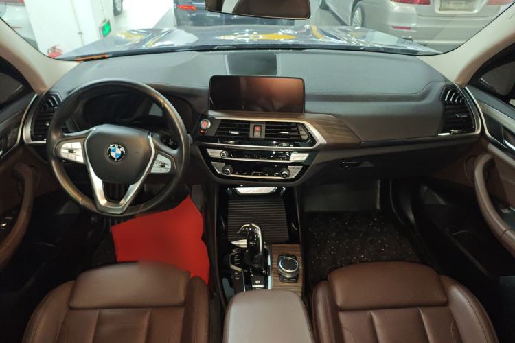 Used BMW X3 2020 xDrive28i Luxury Package Center Console