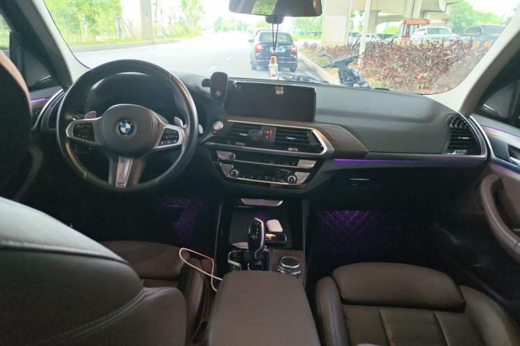 Used BMW X3 2020 xDrive28i M Sport Package Center Console