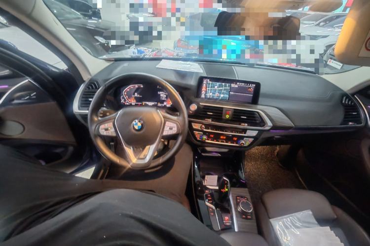 Used BMW X3 2020 xDrive28i Luxury Package Center Console