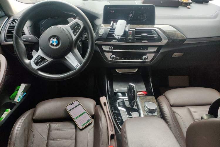 Used BMW X3 2020 xDrive30i Luxury Model with M Sport Package Center Console