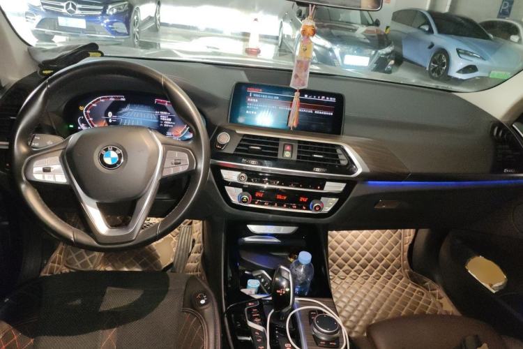Used BMW X3 2020 xDrive28i Luxury Package Center Console