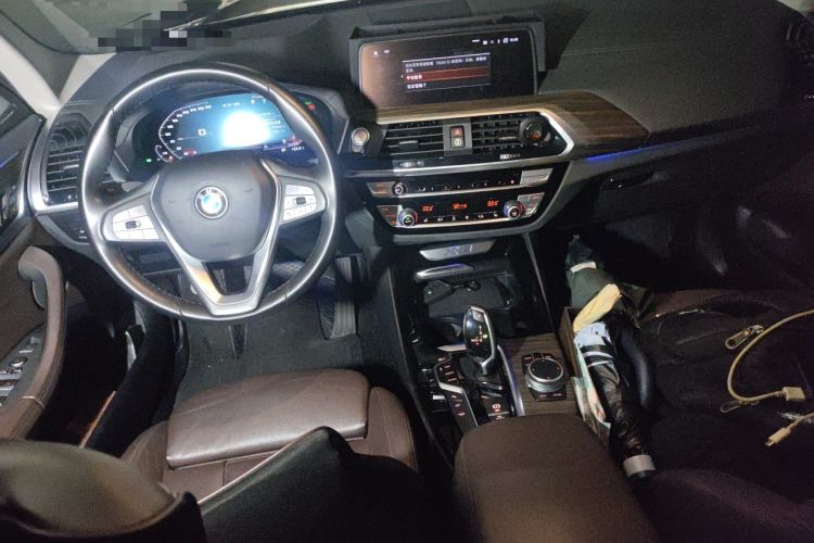 Used BMW X3 2020 xDrive28i Luxury Package Center Console